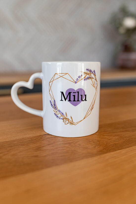 Krūzīte "Mīlu" (ar sirds osiņu)